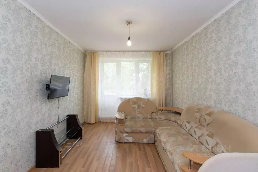 2-к кв. Тюменская область, Тюмень ул. Домостроителей, 22 (58.1 м) - Фото 1