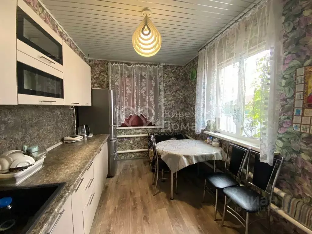 Дом в Волгоградская область, Суровикино Набережная ул. (76 м) - Фото 1