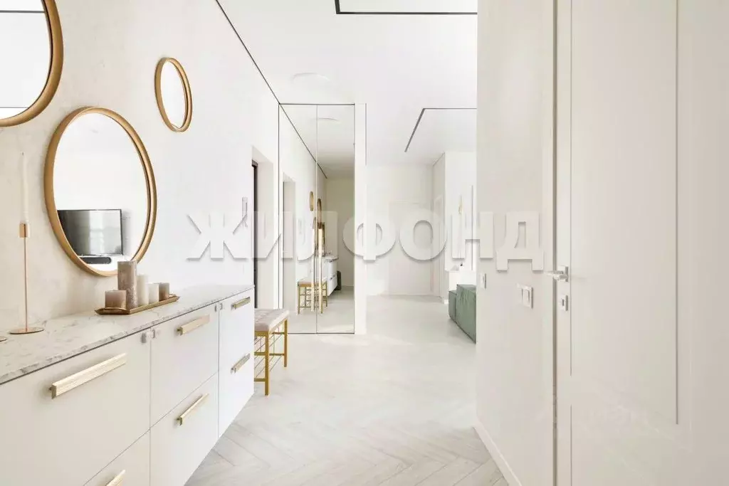 3-к кв. Новосибирская область, Новосибирск ул. Некрасова, 39 (93.8 м) - Фото 1