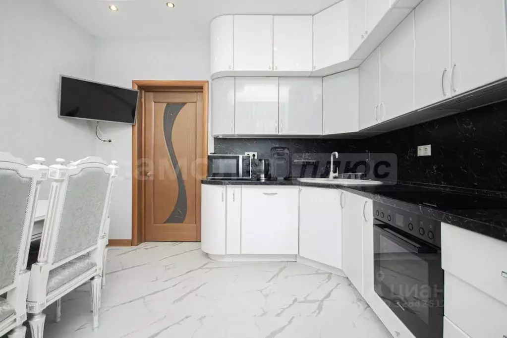 3-к кв. Московская область, Наро-Фоминск пер. Пионерский, 2 (79.7 м) - Фото 2