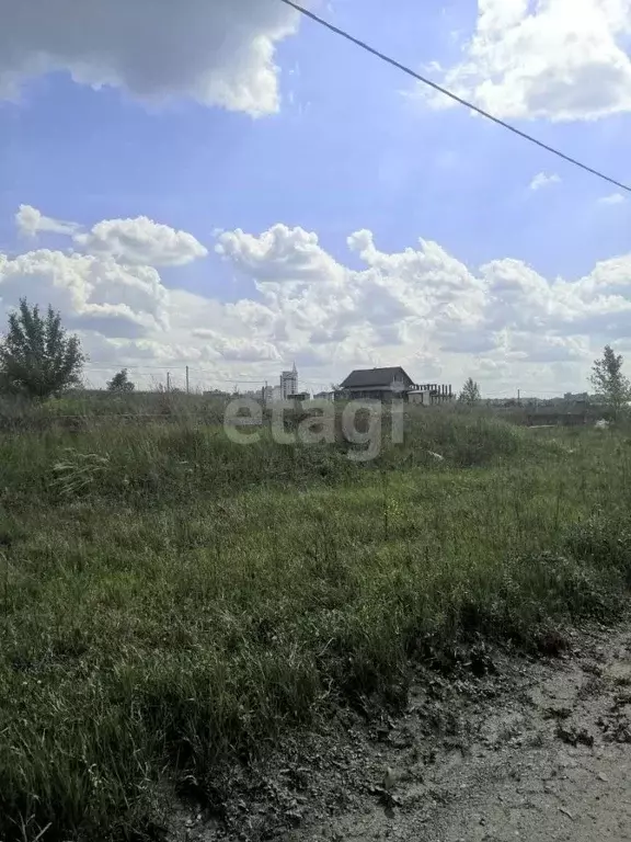 Участок в Белгородская область, Старый Оскол ул. Вешняя (15.0 сот.) - Фото 0