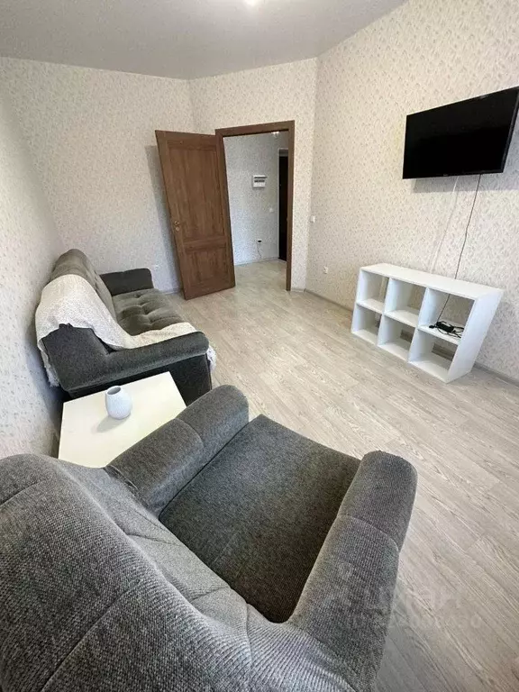 2-к кв. Татарстан, Казань ул. Серова, 26А (50.4 м) - Фото 2