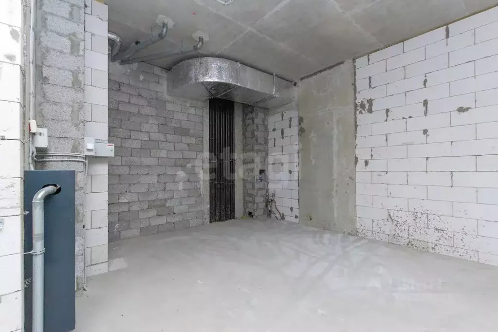 Помещение свободного назначения в Тюменская область, Тюмень ул. Юрия ... - Фото 2