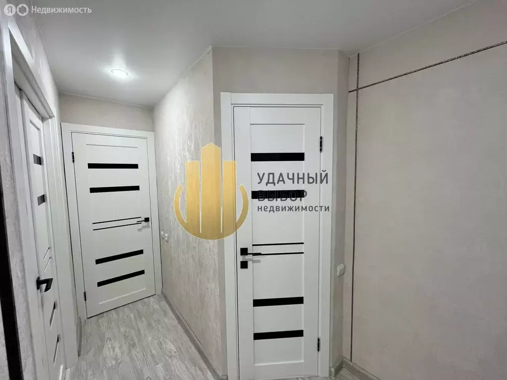 2-комнатная квартира: Белая Калитва, улица Чернышевского, 3 (43 м) - Фото 1
