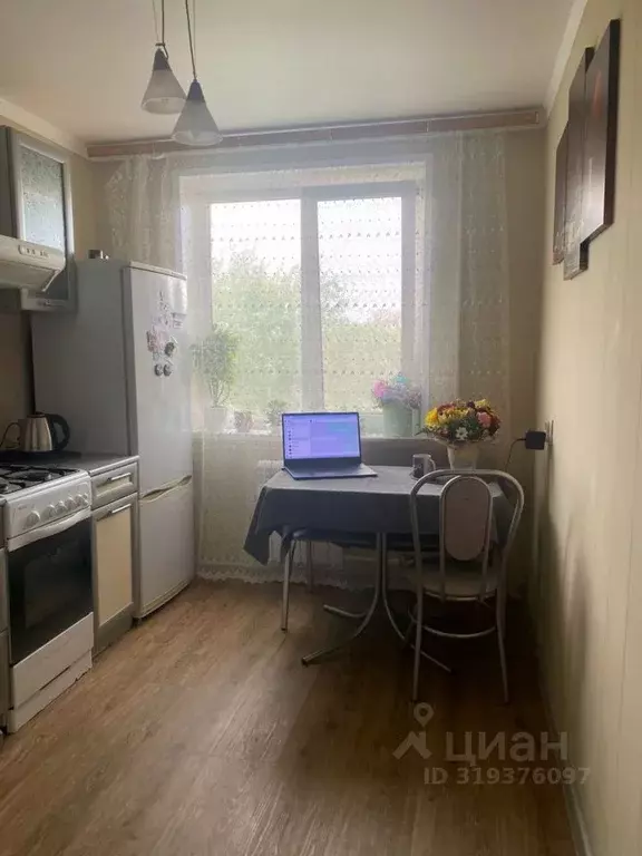 2-к кв. Орловская область, Орел ул. Бурова, 18 (53.2 м) - Фото 0