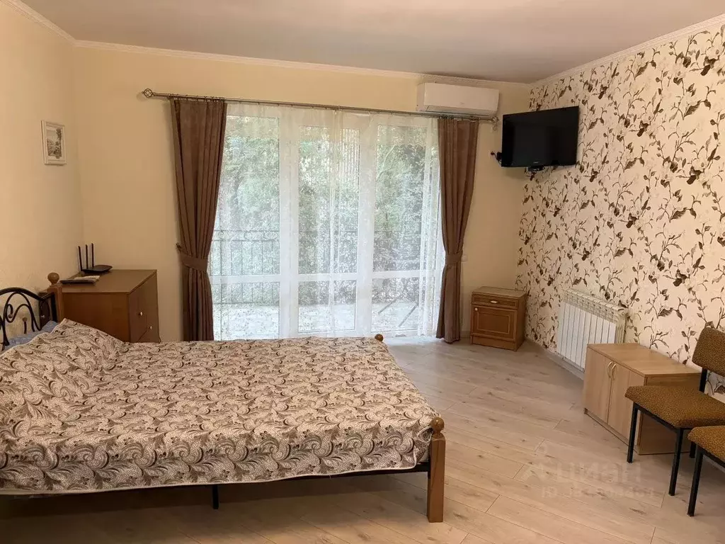 1-к кв. Крым, Ялта ул. Дмитриева, 15 (40.0 м) - Фото 1