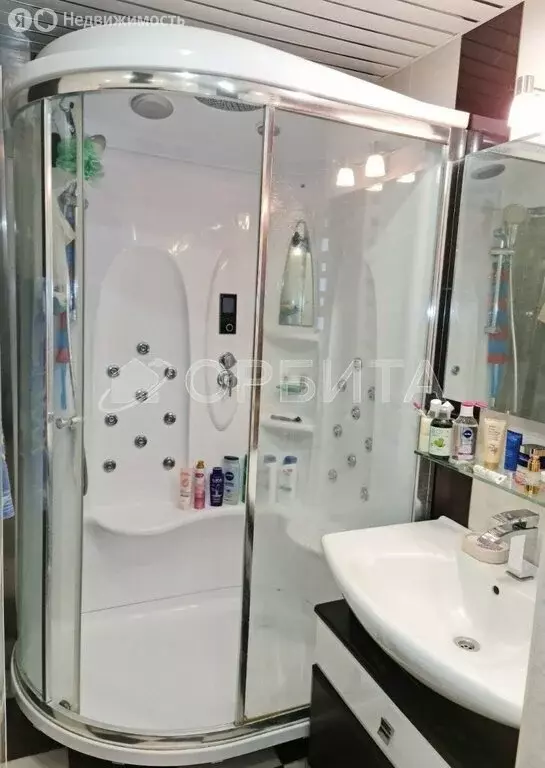 2-комнатная квартира: Тюмень, улица Жуковского, 88/1 (80 м) - Фото 0