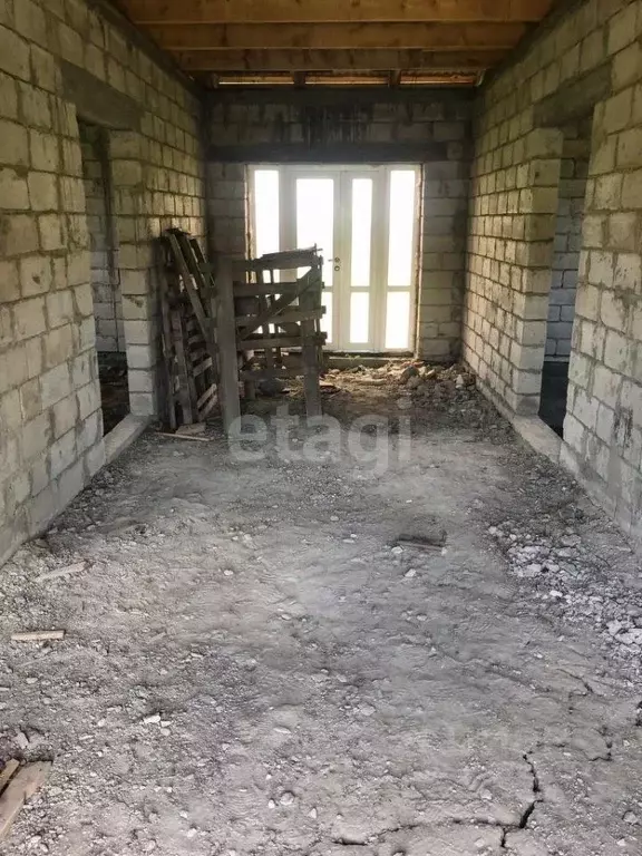 Дом в Ингушетия, Назрановский район, с. Али-Юрт 10-я линия (120 м) - Фото 2