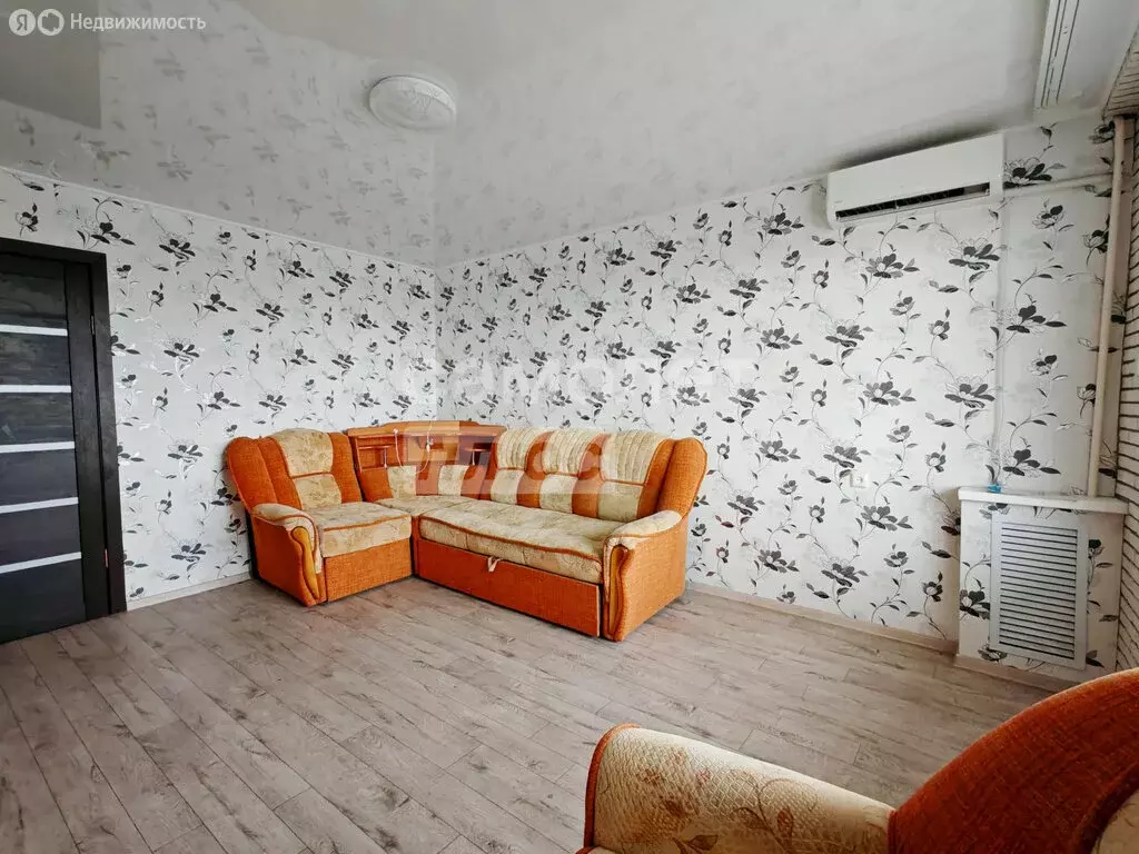 3-комнатная квартира: Кумертау, Куюргазинская улица, 14 (68.9 м) - Фото 0