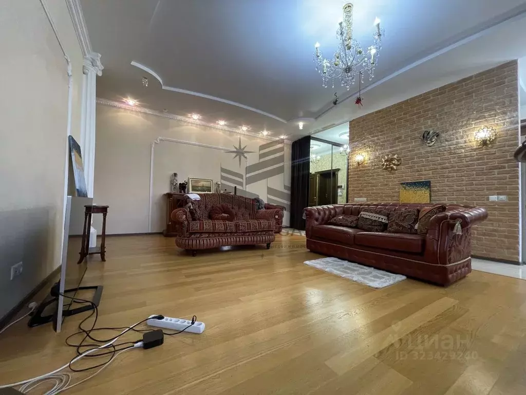 4-к кв. Татарстан, Казань ул. Касаткина, 25 (130.0 м) - Фото 1