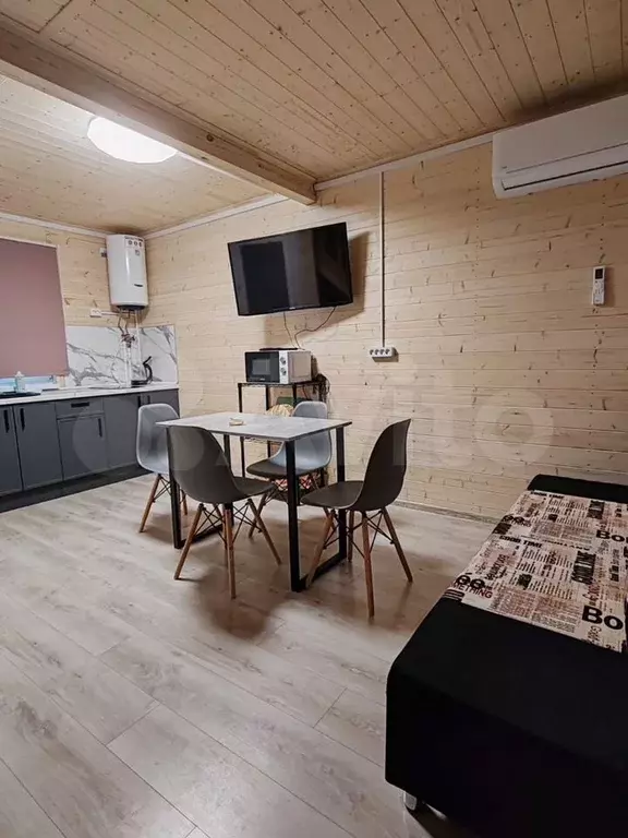 Комната 36 м, 2/2 эт. - Фото 1