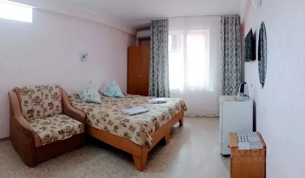 Комната Крым, Алушта ул. Первомайская, 32 - Фото 1