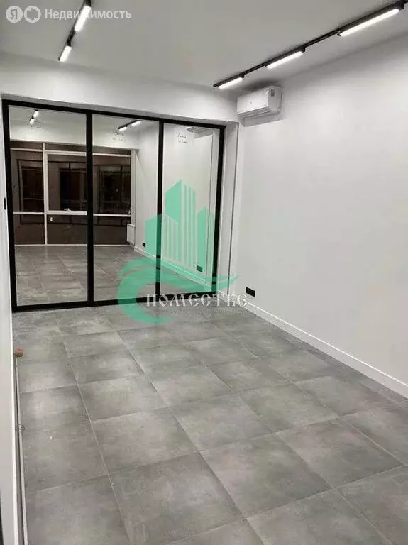 2-комнатная квартира: Симферополь, улица Беспалова, 110В (68 м) - Фото 2