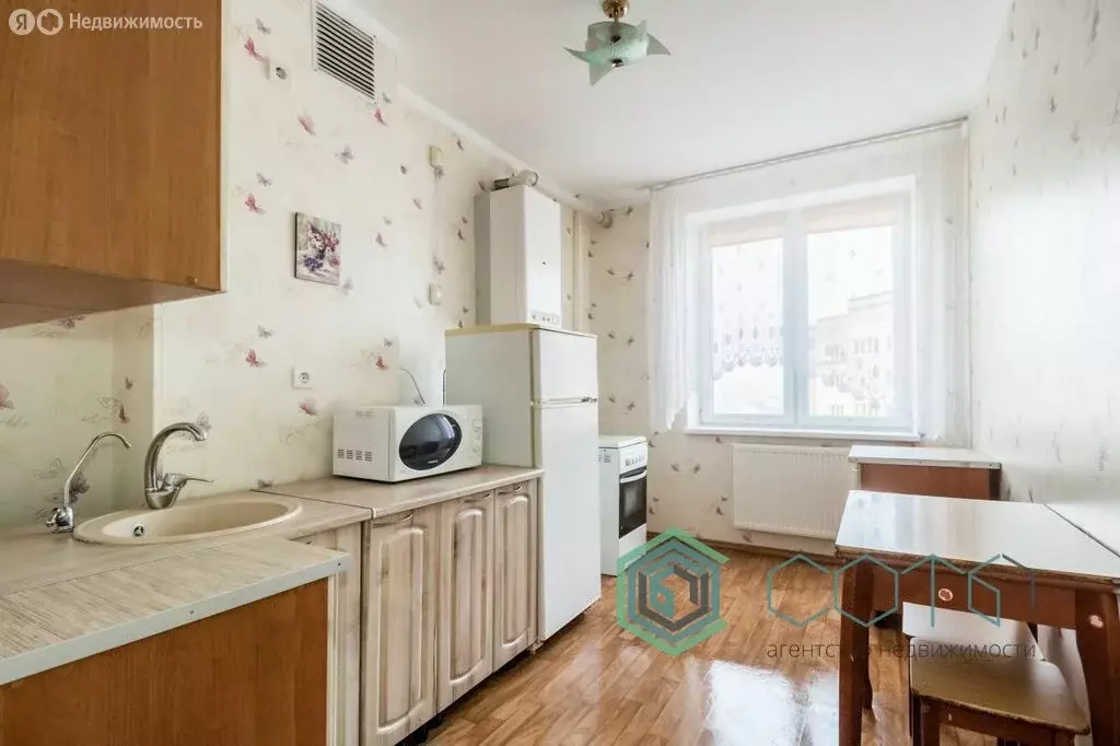 2-комнатная квартира: Калининград, улица Аксакова, 106 (60.2 м) - Фото 1