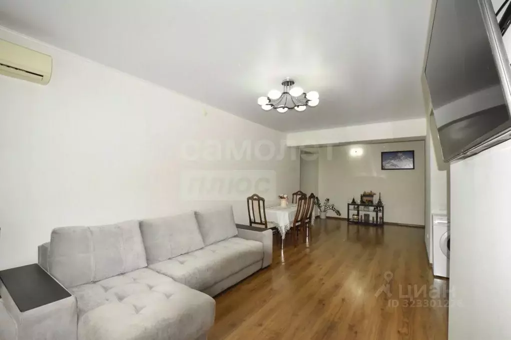 3-к кв. Оренбургская область, Оренбург Салмышская ул., 62 (91.6 м) - Фото 2