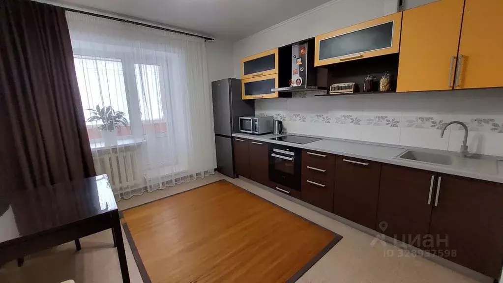2-к кв. Белгородская область, Белгород Народный бул., 32 (70.0 м) - Фото 2