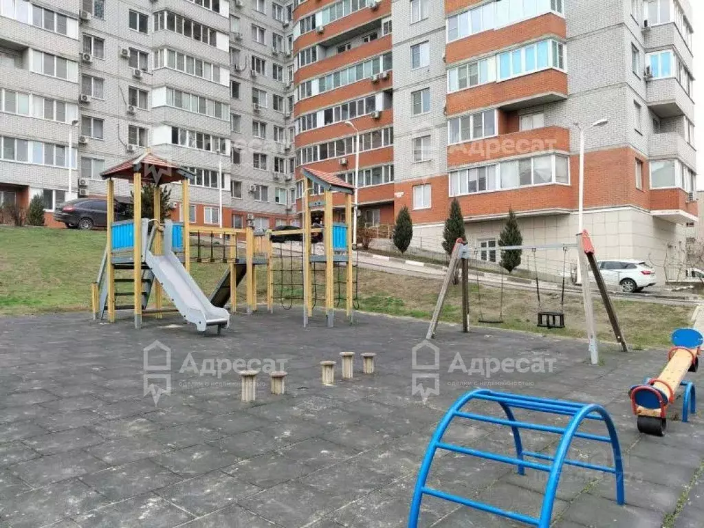 1-к кв. Волгоградская область, Волгоград пос. Стройдеталь, 13 (49.2 м) - Фото 0