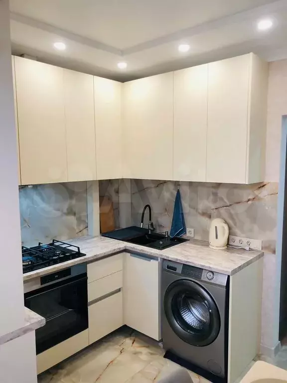 2-к. квартира, 55 м, 4/11 эт. - Фото 0