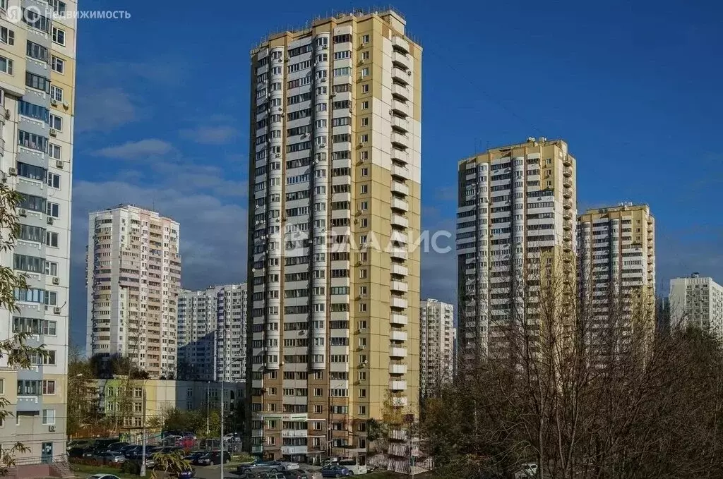 3-комнатная квартира: Москва, улица Герасима Курина, 26 (94.56 м) - Фото 1