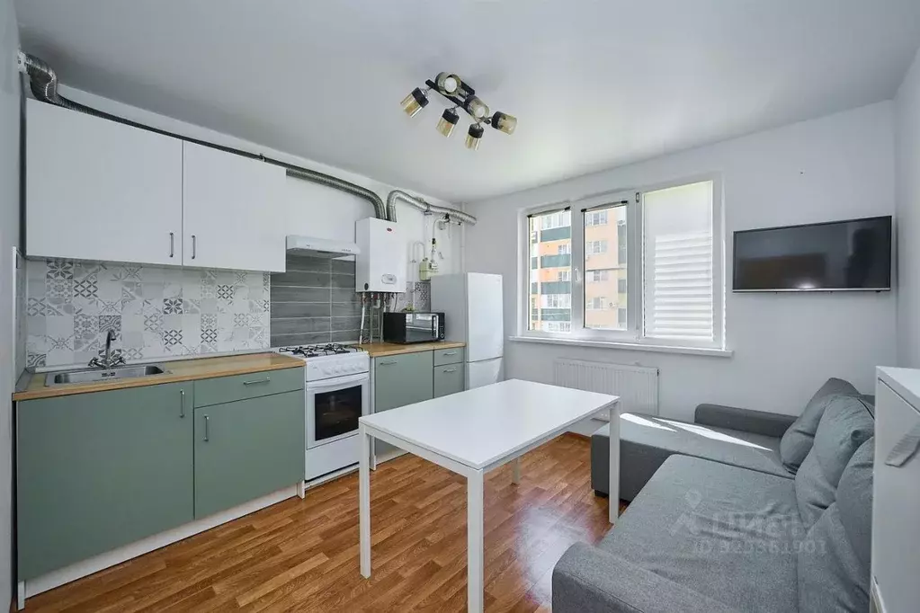 2-к кв. Адыгея, Тахтамукайский район, Яблоновский пгт Солнечная ул., ... - Фото 1