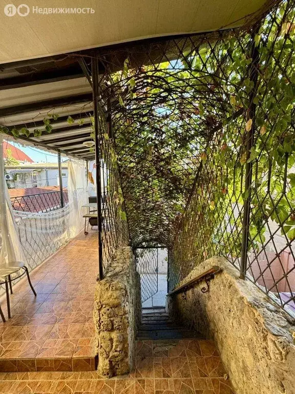 3-комнатная квартира: Евпатория, улица Пушкина, 59 (56 м) - Фото 1