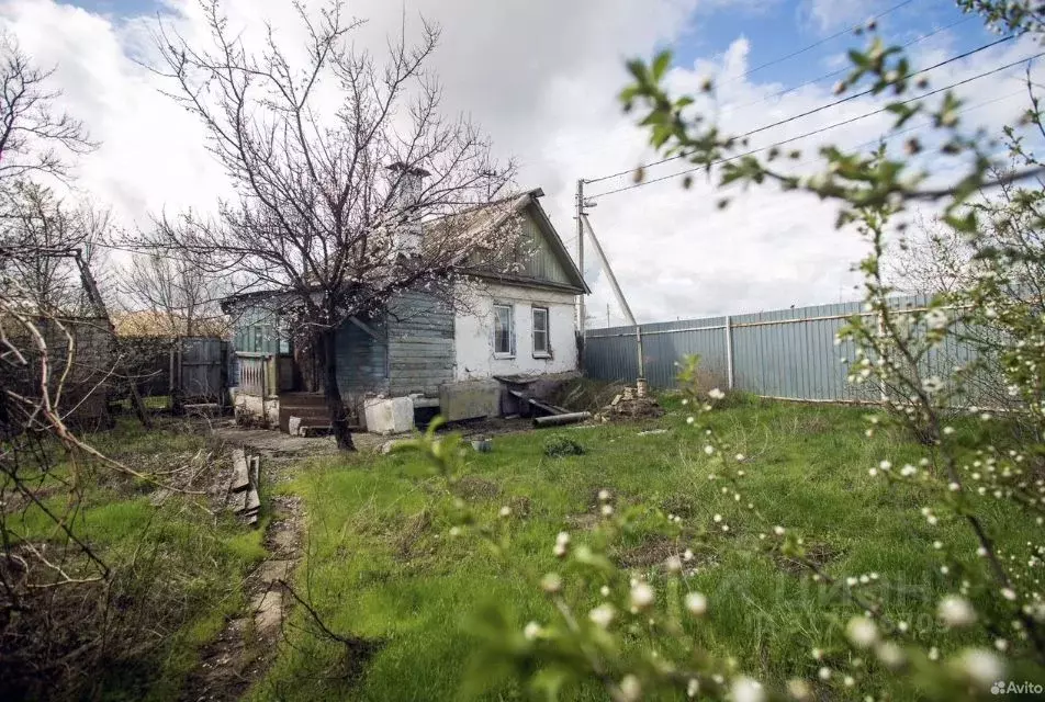 Дом в Волгоградская область, Волгоград Железнодорожная ул., 24 (44 м) - Фото 0