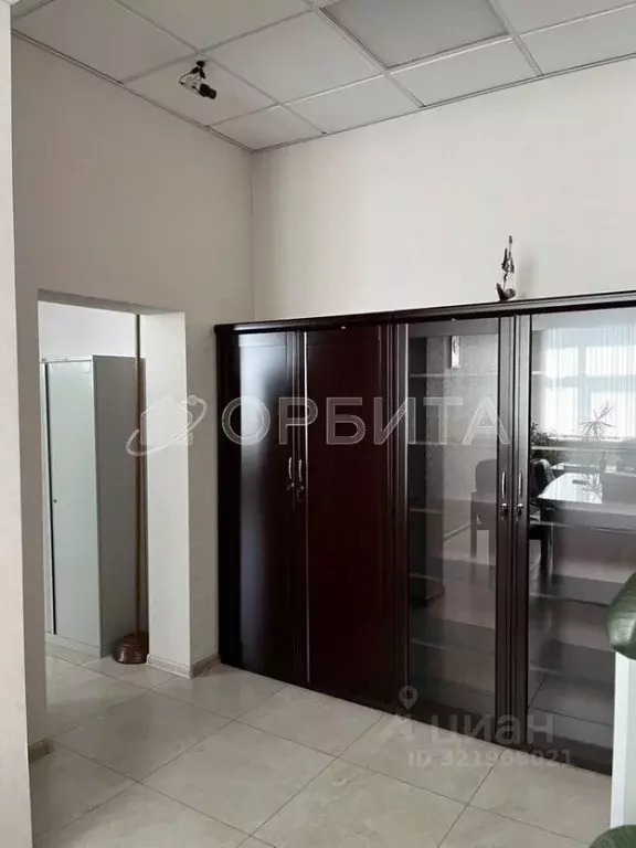 Офис в Тюменская область, Тюмень ул. Малыгина, 90 (90 м) - Фото 1
