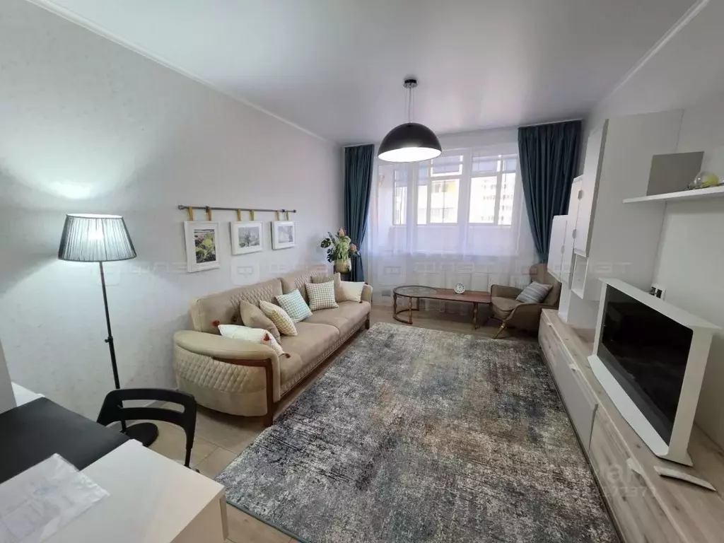 1-к кв. Татарстан, Казань Комсомольская ул., 1 (47.7 м) - Фото 1