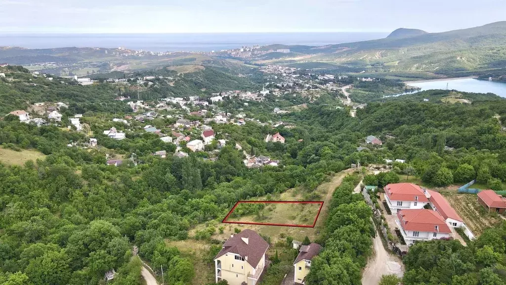 Участок в Крым, Алушта муниципальный округ, с. Изобильное пер. Горный, ... - Фото 0