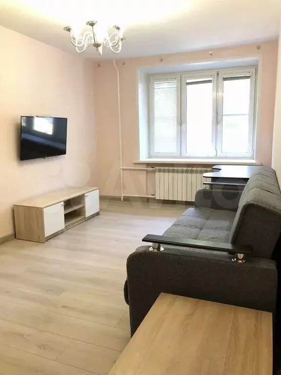 3-к. квартира, 57 м, 2/9 эт. - Фото 0