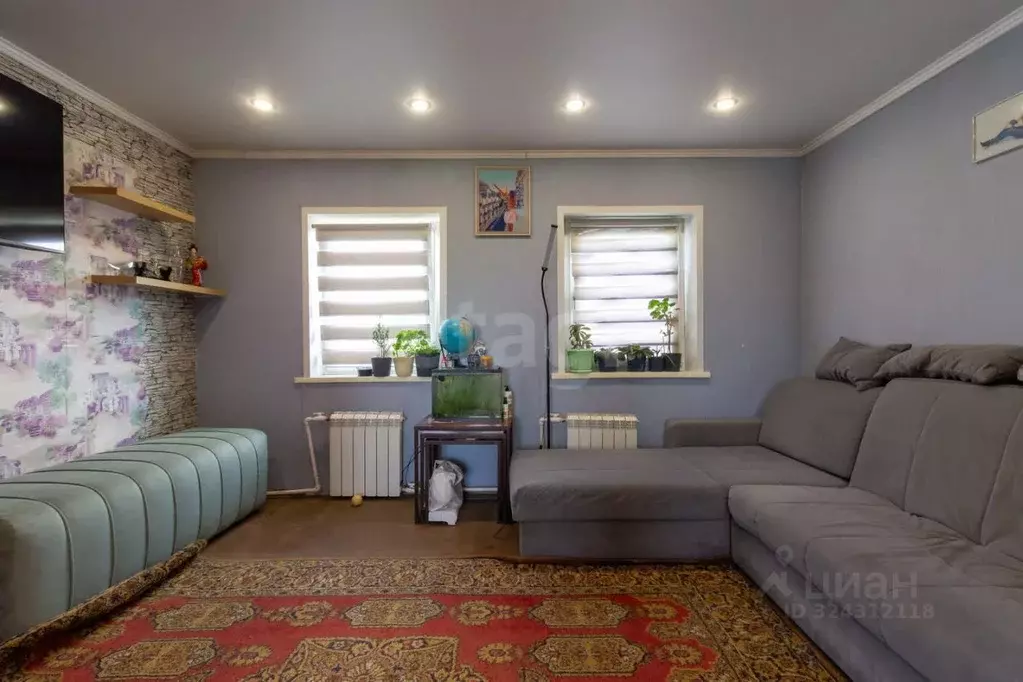 Дом в Красноярский край, Сосновоборский муниципальный округ, с. Зыково ... - Фото 1