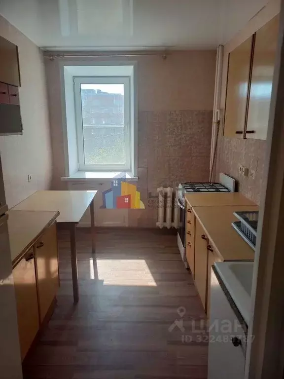 3-к кв. Тульская область, Щекино ул. Емельянова, 34/3 (58.4 м) - Фото 1