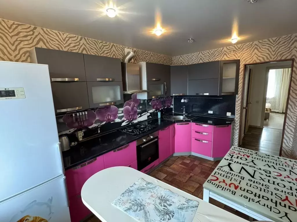 3-к кв. Свердловская область, Екатеринбург ул. Московская, 78 (63.0 м) - Фото 1