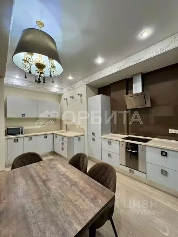 2-к кв. Тюменская область, Тюмень Фабричная ул., 7 (82.3 м) - Фото 1