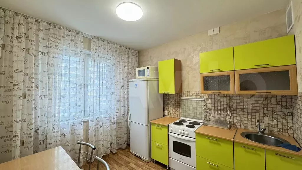 1-к. квартира, 41 м, 5/10 эт. - Фото 0