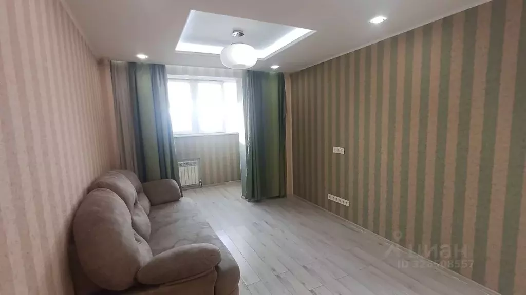 4-к кв. Алтайский край, Барнаул Молодежная ул., 59 (91.8 м) - Фото 1