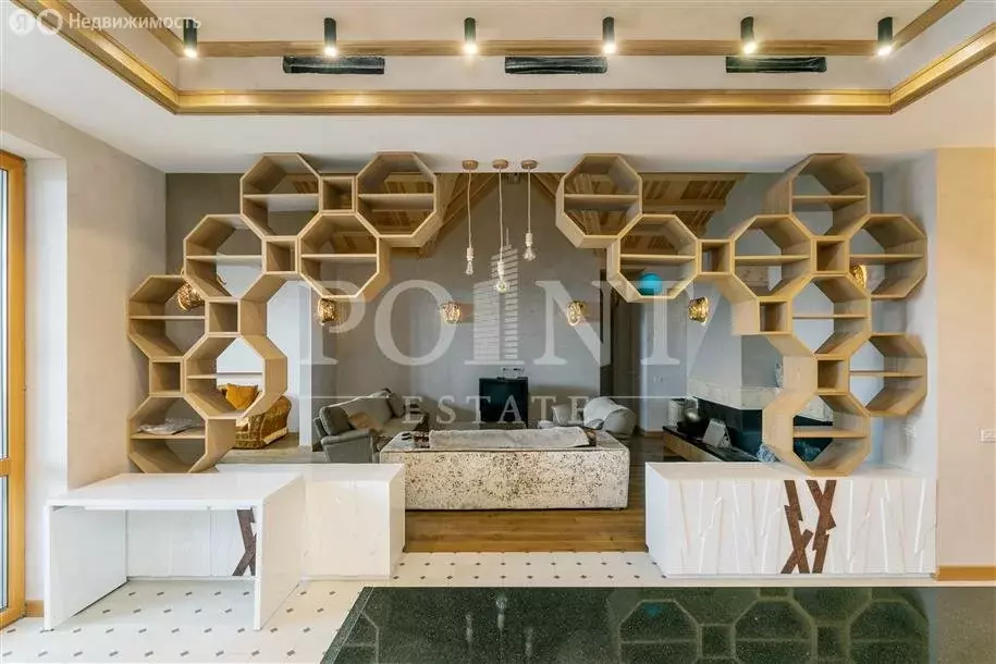 5-комнатная квартира: деревня Жуковка, 58 (270 м) - Фото 1