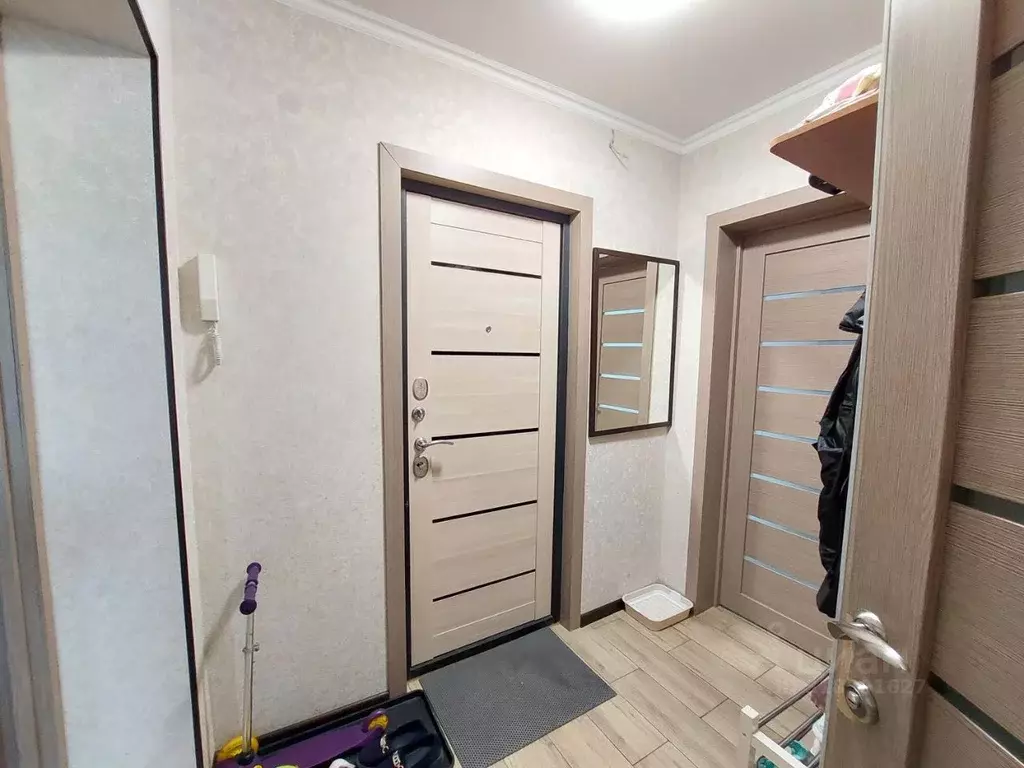 2-к кв. Омская область, Омск ул. Малиновского, 8Б (44.0 м) - Фото 0