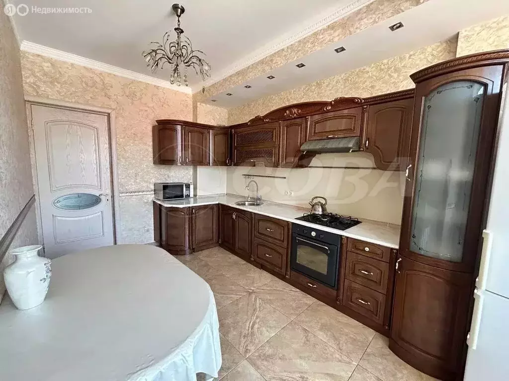 2-комнатная квартира: Махачкала, улица Ибрагимовой, 18 (72 м) - Фото 1