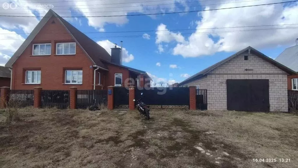Дом в Нефтекамск, Раздольная улица (256 м) - Фото 0