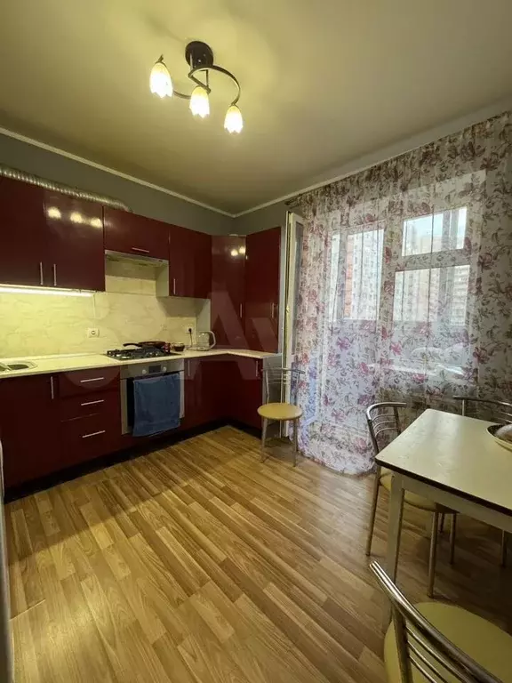2-к. квартира, 60 м, 3/12 эт. - Фото 1