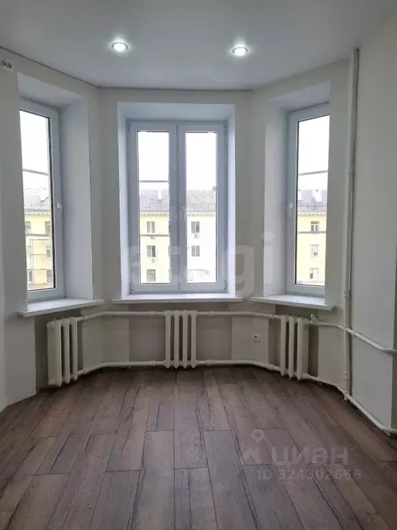 1-к кв. Волгоградская область, Волгоград ул. Дзержинского, 15 (35.9 м) - Фото 1