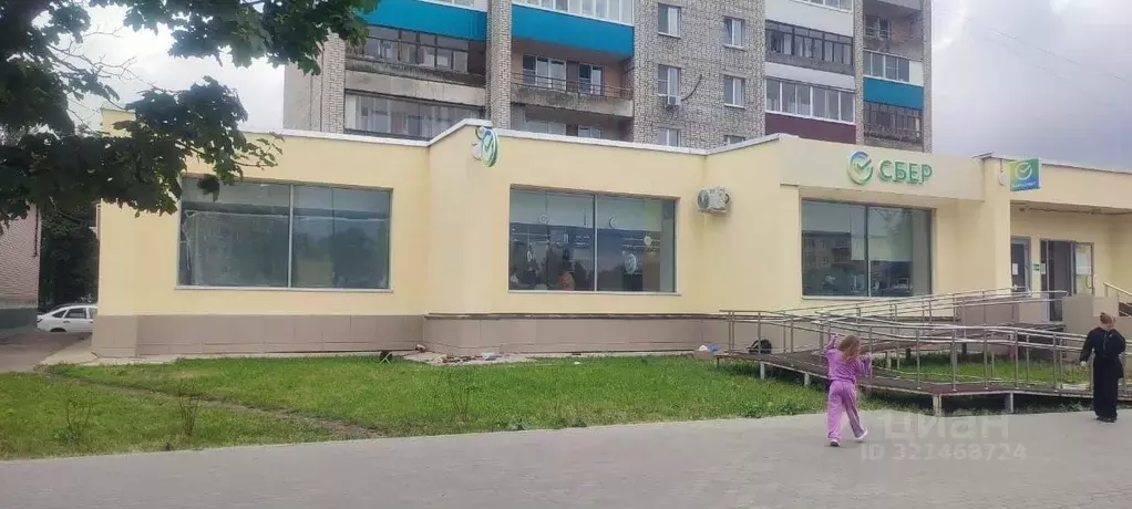 Помещение свободного назначения в Удмуртия, Сарапул ул. Ленина, 1 (68 ... - Фото 0