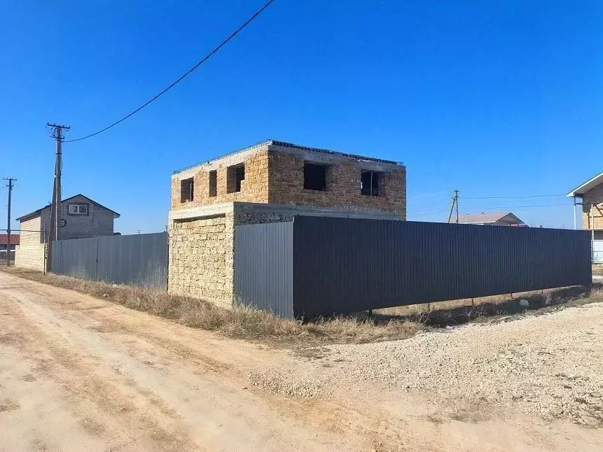 Дом в Крым, Евпатория городской округ, Заозерное пгт  (143 м) - Фото 1