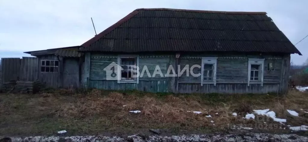 Дом в Брянская область, Выгоничское городское поселение, с. Лопушь ул. ... - Фото 0