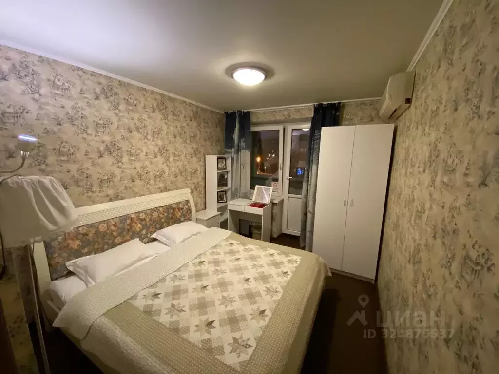 Комната Тюменская область, Тюмень ул. Николая Федорова, 16 - Фото 1