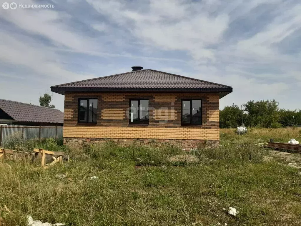 Дом в село Чемодановка, улица Андрея Якомазова (105 м) - Фото 0