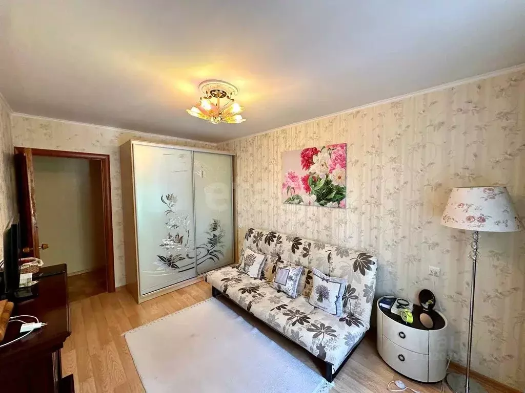 3-к кв. Крым, Симферополь ул. Ростовская (68.5 м) - Фото 0