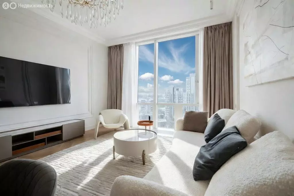 3-комнатная квартира: Москва, Мосфильмовская улица, 8 (140 м) - Фото 1