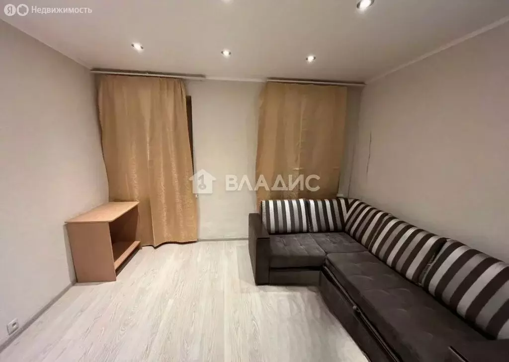 1к в 4-комнатной квартире (19 м) - Фото 0